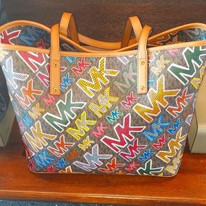 ISO MK Tote Bag with matching wallet.